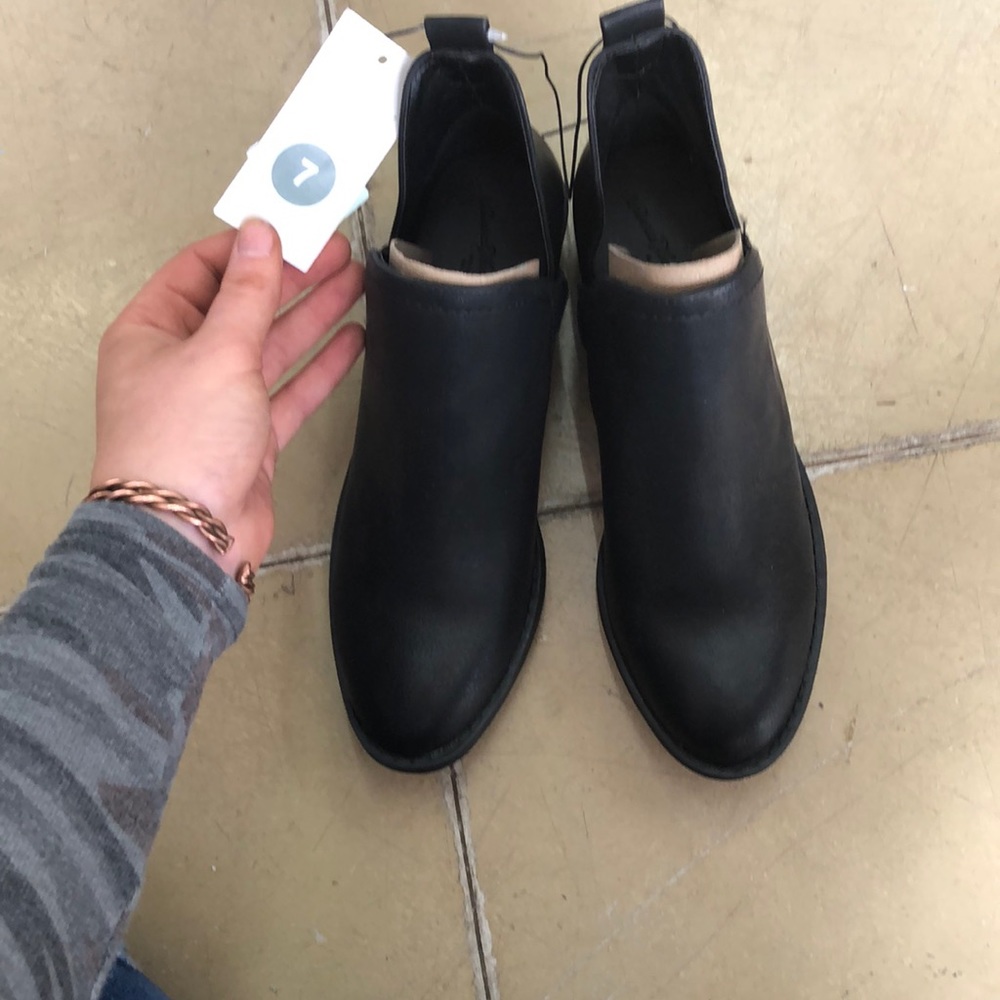 Women’s shoes